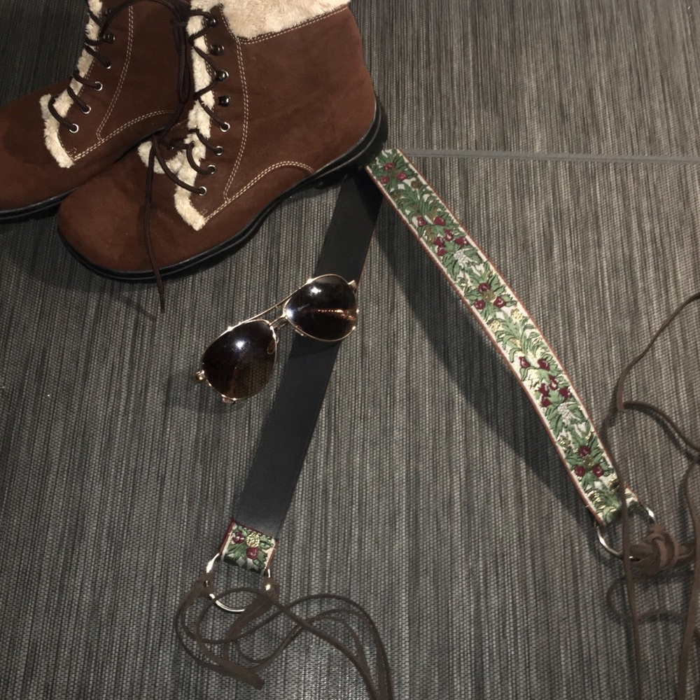 ⬇️💲Women's Boho Style Belt w/ Leather Ties